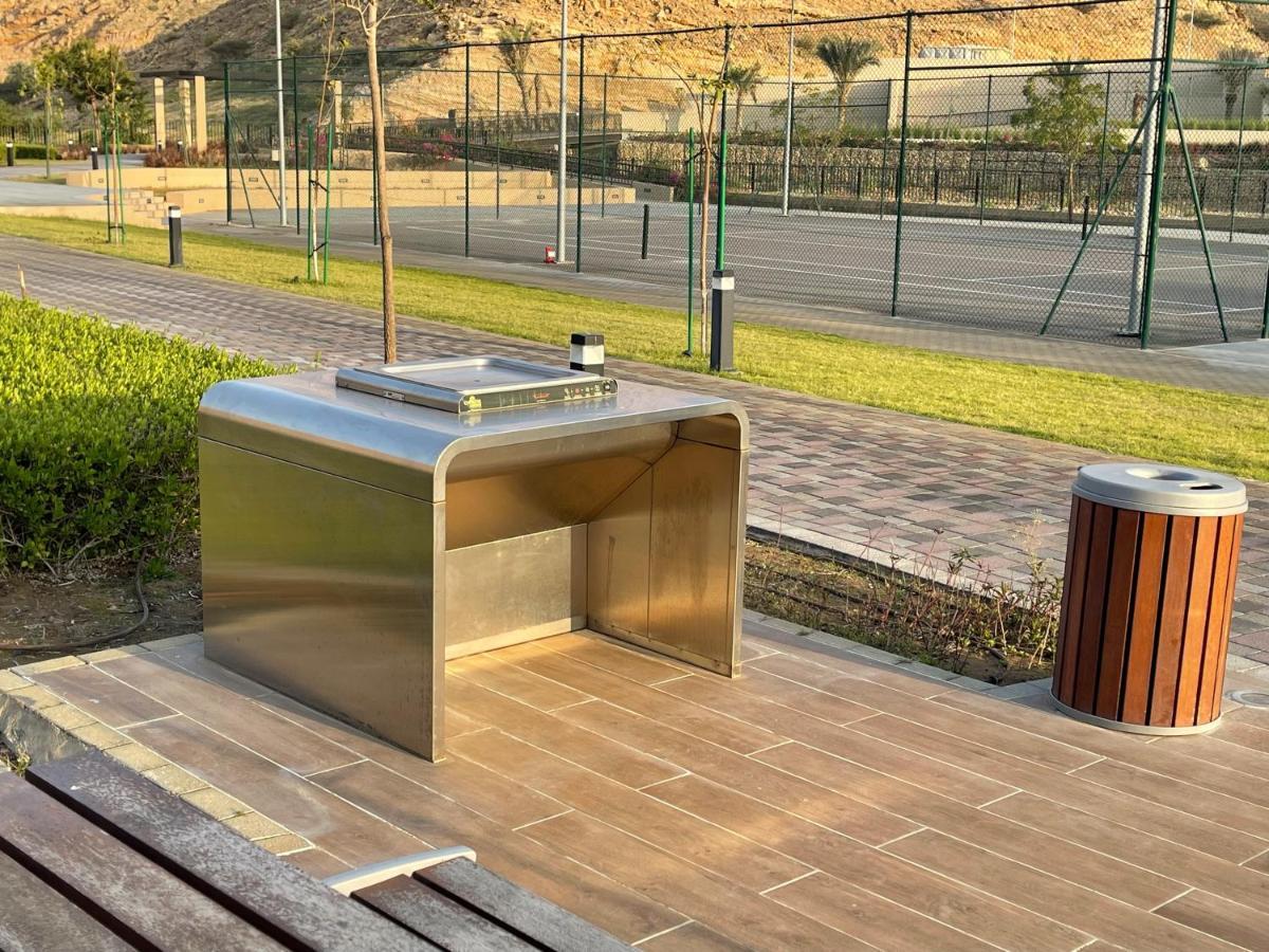 Stylish Apartment With A Jacuzzi Masqat Buitenkant foto