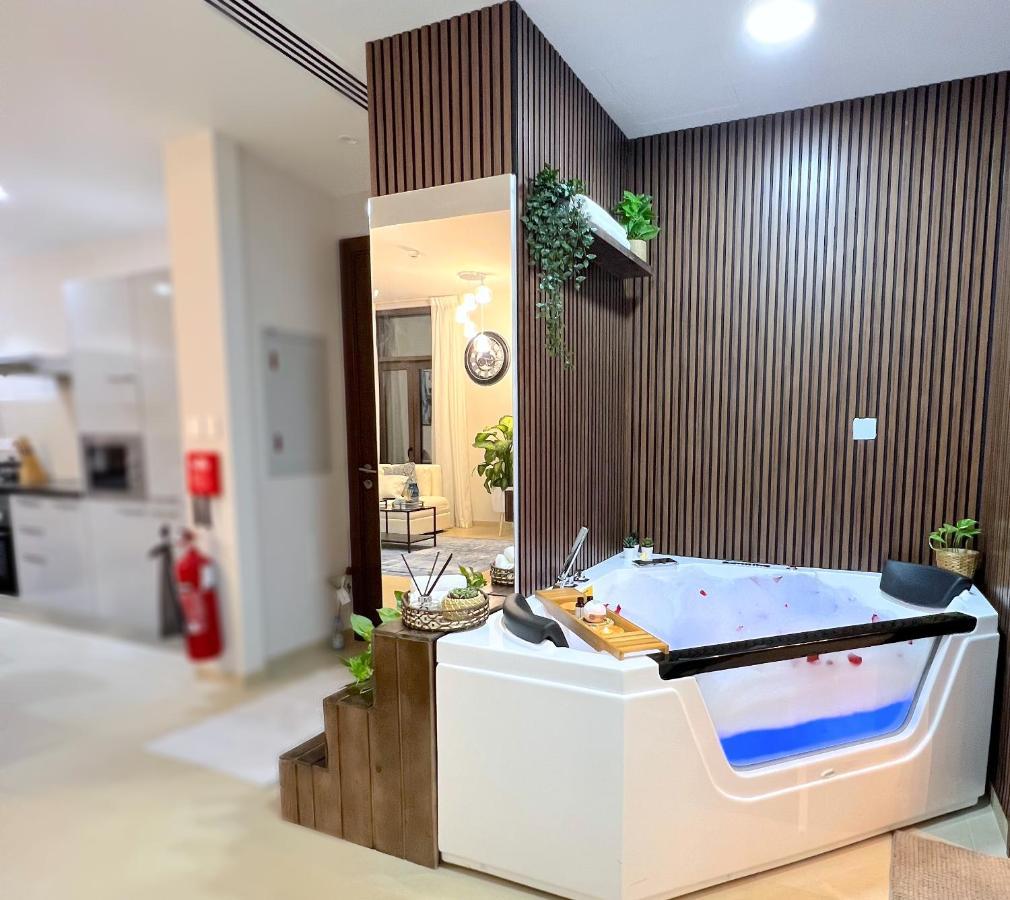 Stylish Apartment With A Jacuzzi Masqat Buitenkant foto